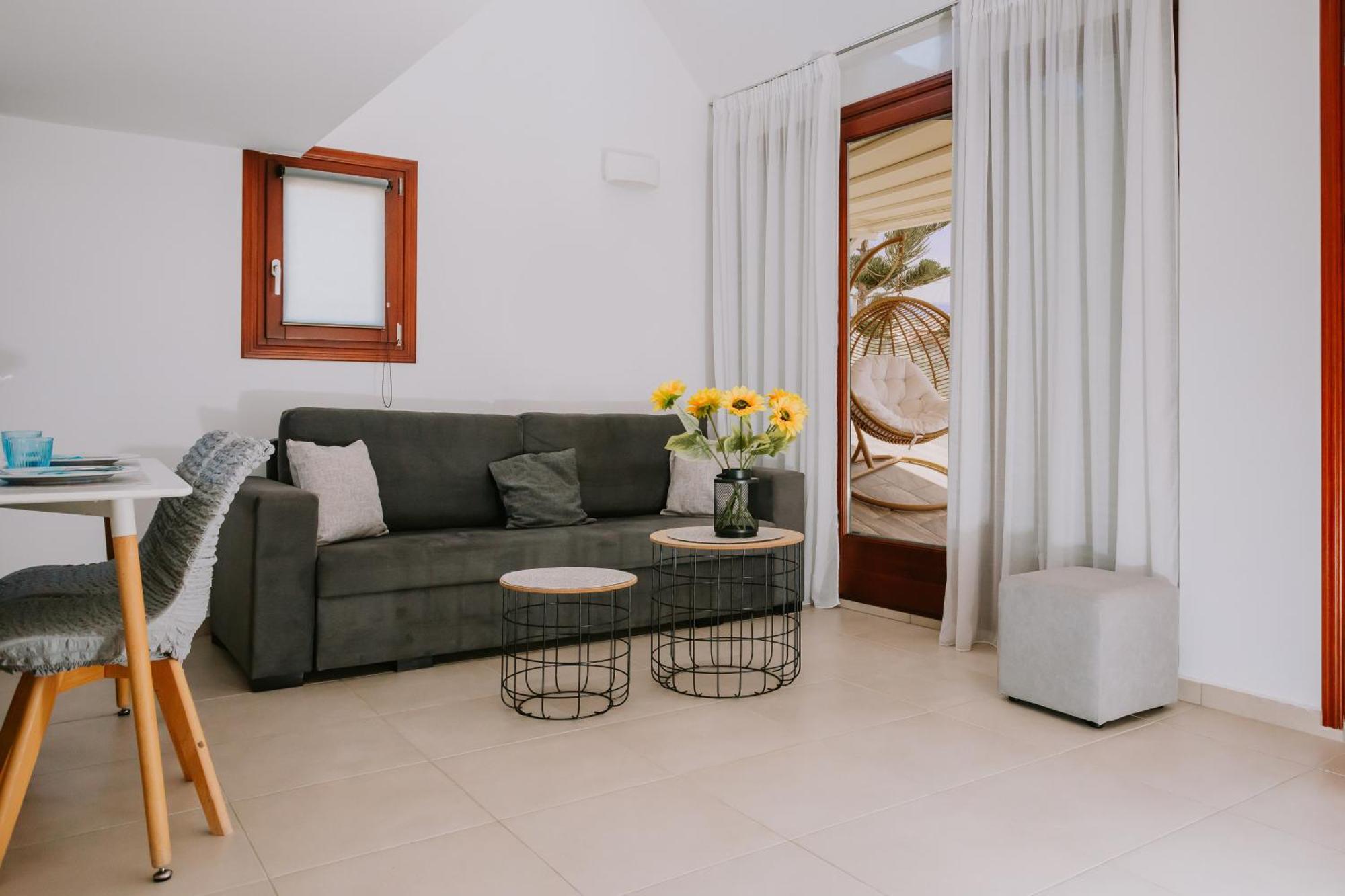 Sun Stories Suites Vóthon Zewnętrze zdjęcie