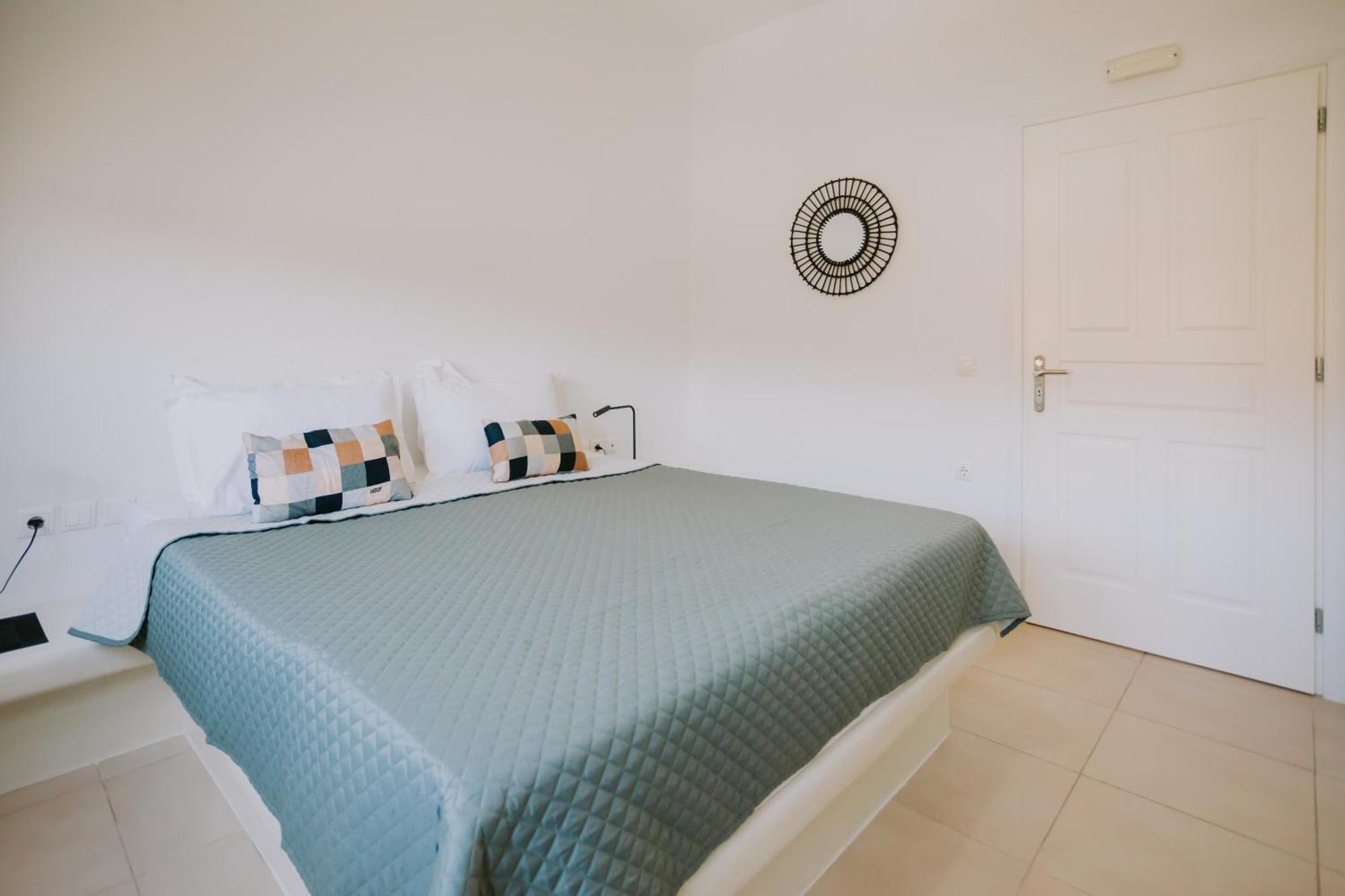 Sun Stories Suites Vóthon Zewnętrze zdjęcie
